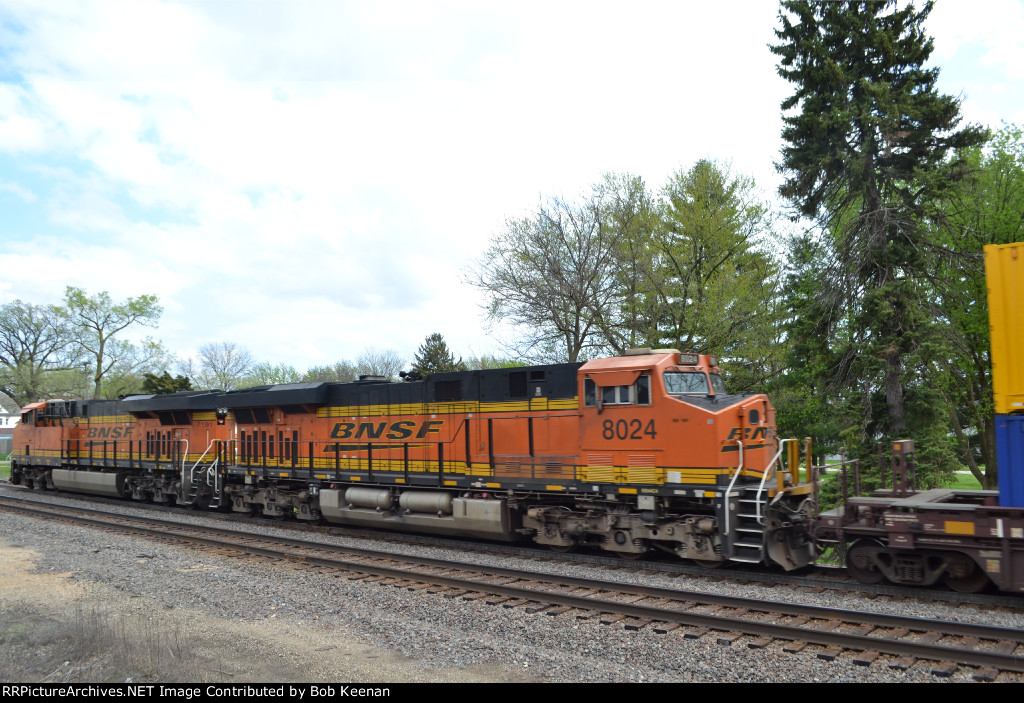 BNSF 8024